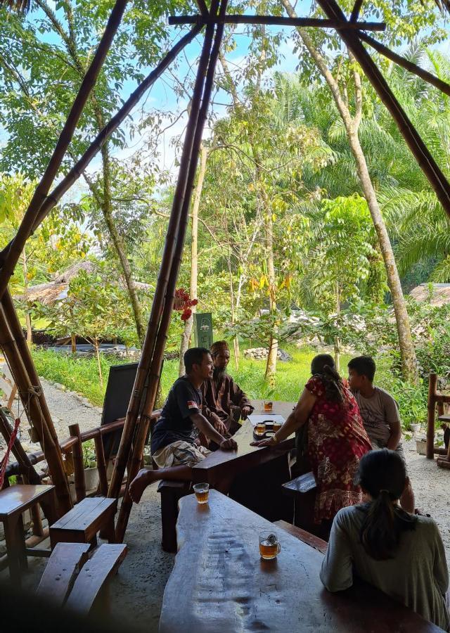ETALAUSER Jungle Gate EcoResort Bukit Lawang Exterior foto